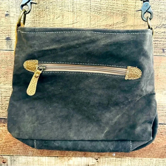 NWOT Myra Azure Printed Upcycled Canvas & Cowhide Leather Shoulder Bag - Picture 5 of 14